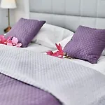 Apartment Sikorskiego With Free Garage By Renters Prestige Wroclaw