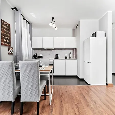 Appartamento Sikorskiego With Free Garage By Renters Prestige *