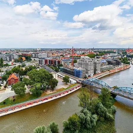 Sikorskiego With Free Garage By Renters Prestige Breslavia