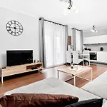 Sikorskiego With Free Garage By Renters Prestige