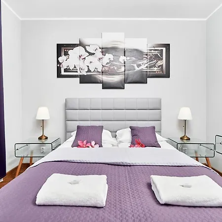 Sikorskiego With Free Garage By Renters Prestige Apartment *