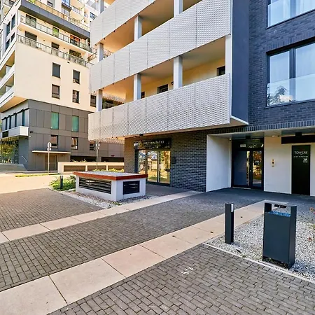 Apartmán Sikorskiego With Free Garage By Renters Prestige